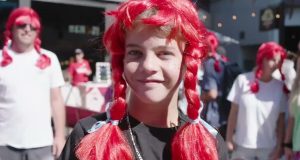 Wendy’s вирішила боротися зі стереотипами незвичайною промоакцією: безкоштовні бургери для власників рудого волосся. Як кампанія змінює погляди на рудих та привертає увагу?